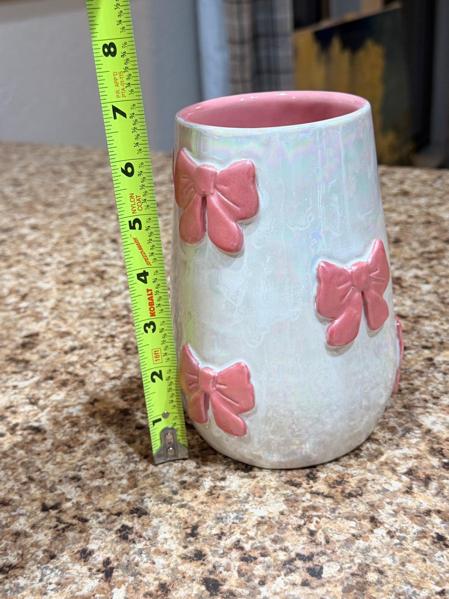Pink pearl bow vase