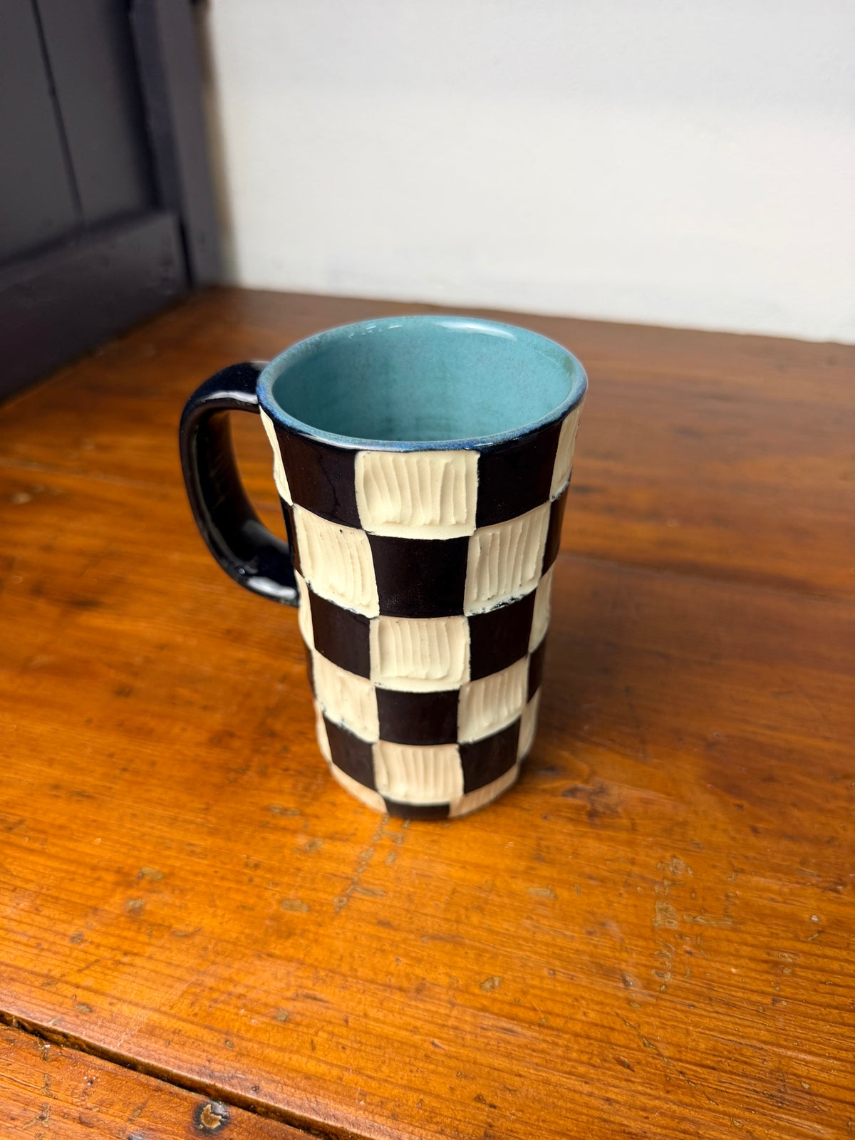 Checkered Carved Mug - Tourmaline B - 10 oz