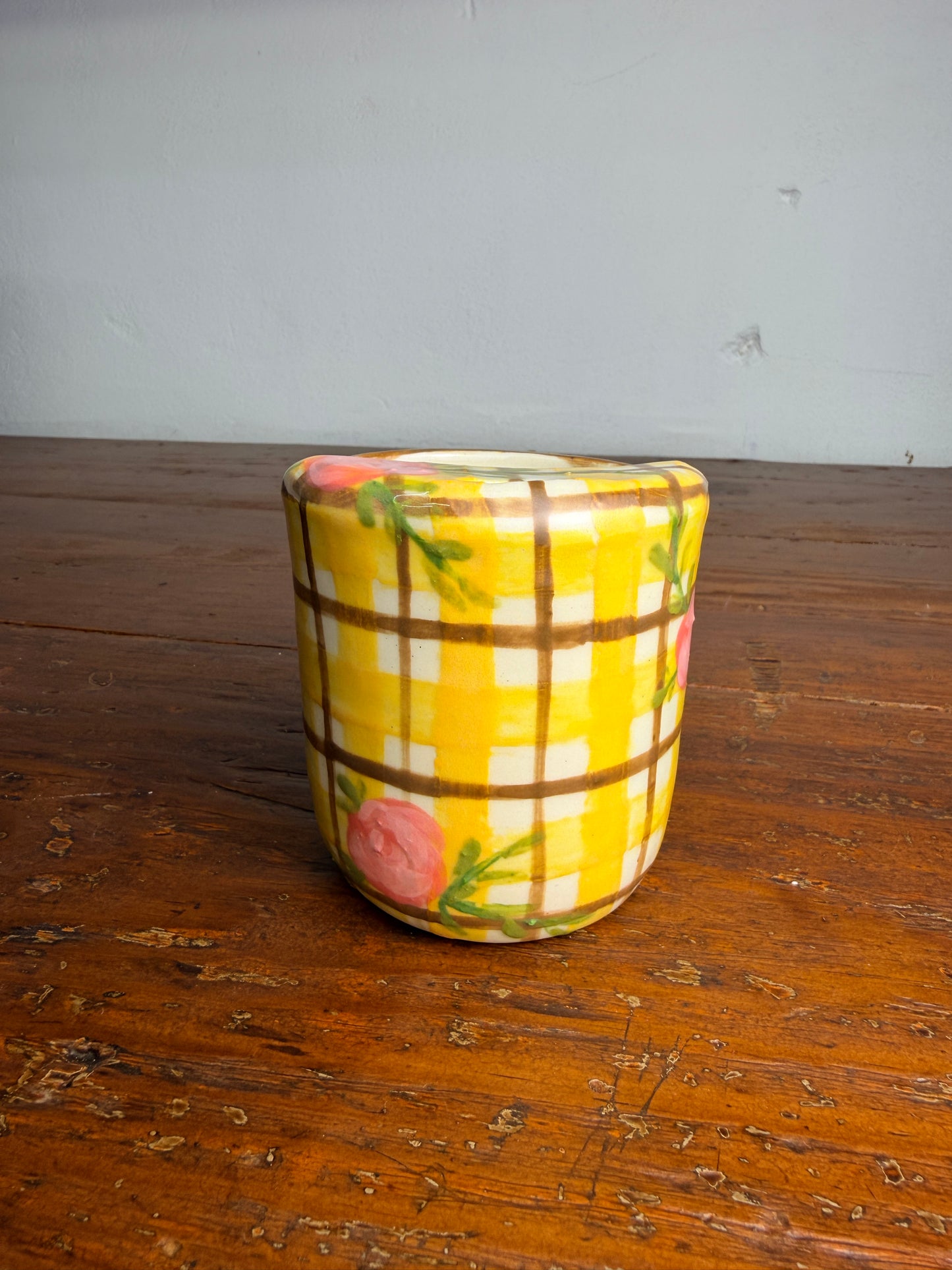 Floral sippy tumbler - yellow plaid