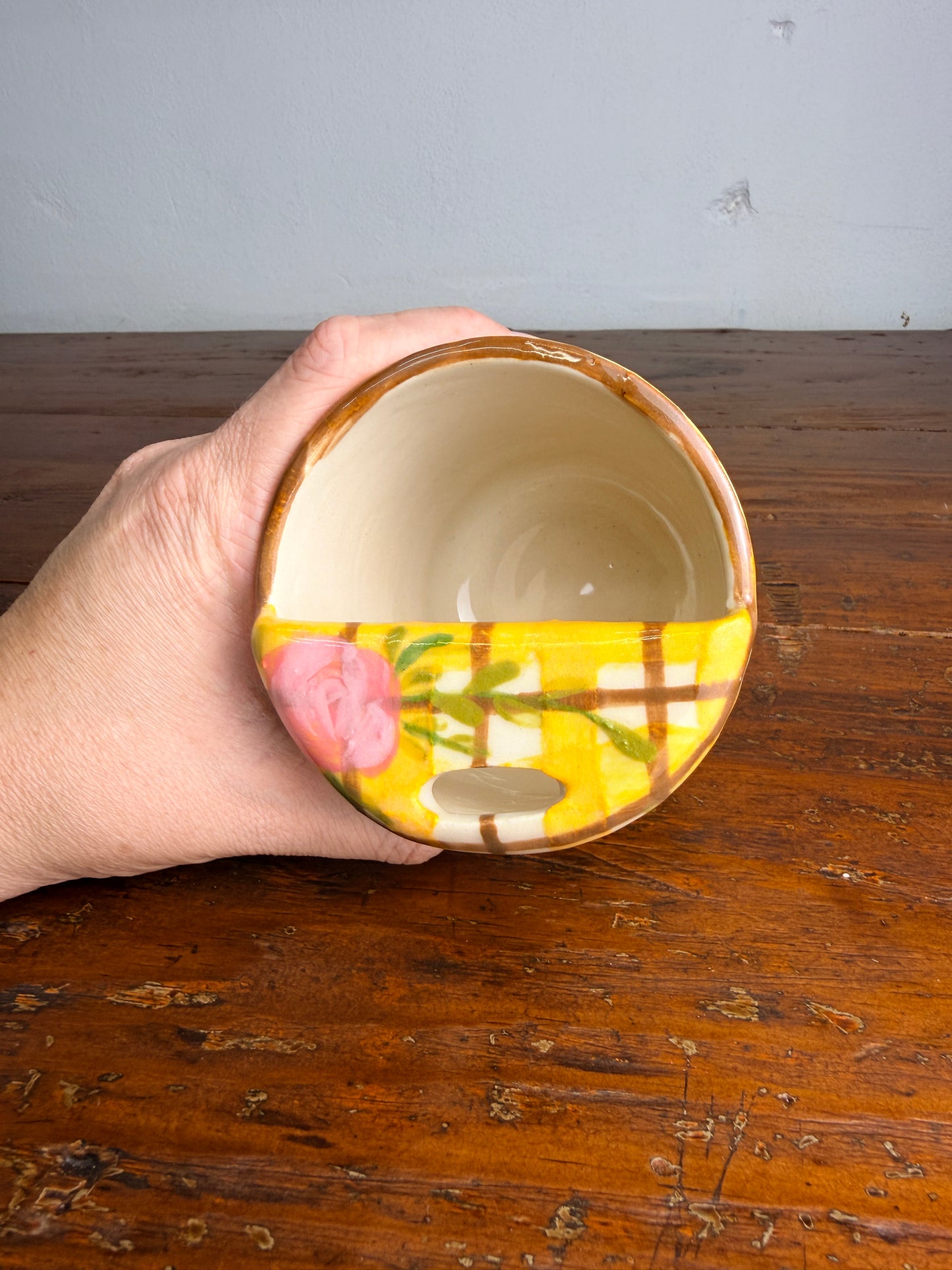 Floral sippy tumbler - yellow plaid