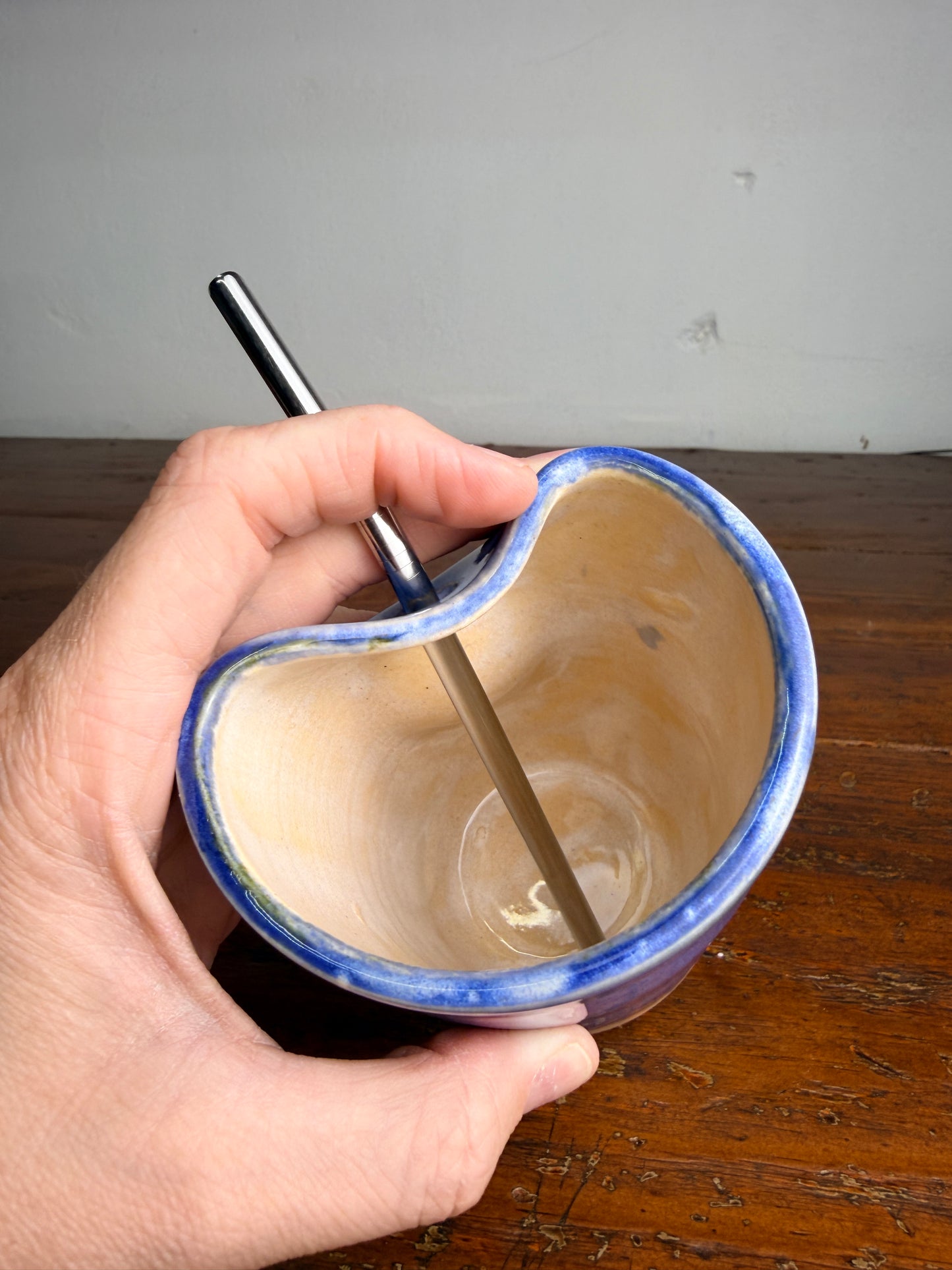 Blue tumbler with straw - B