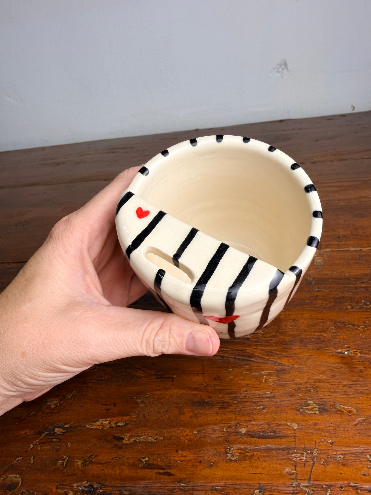Striped sippy tumbler - black & white