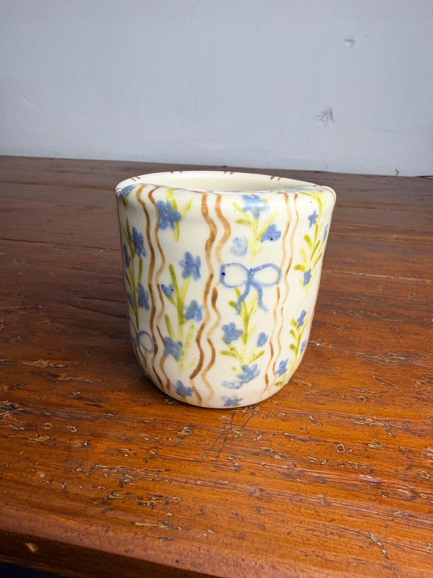 Floral sippy tumbler