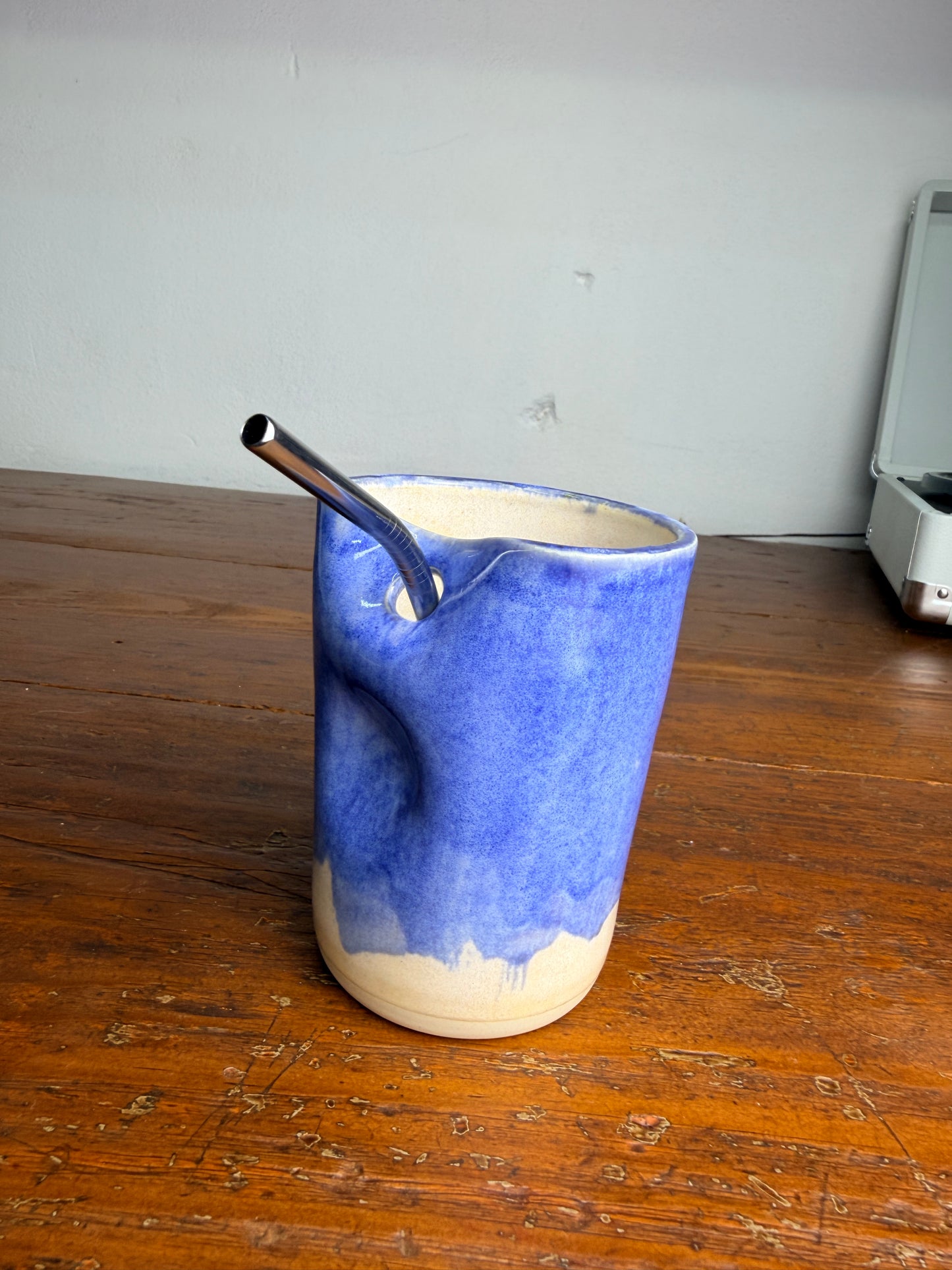 Blue tumbler with straw - B