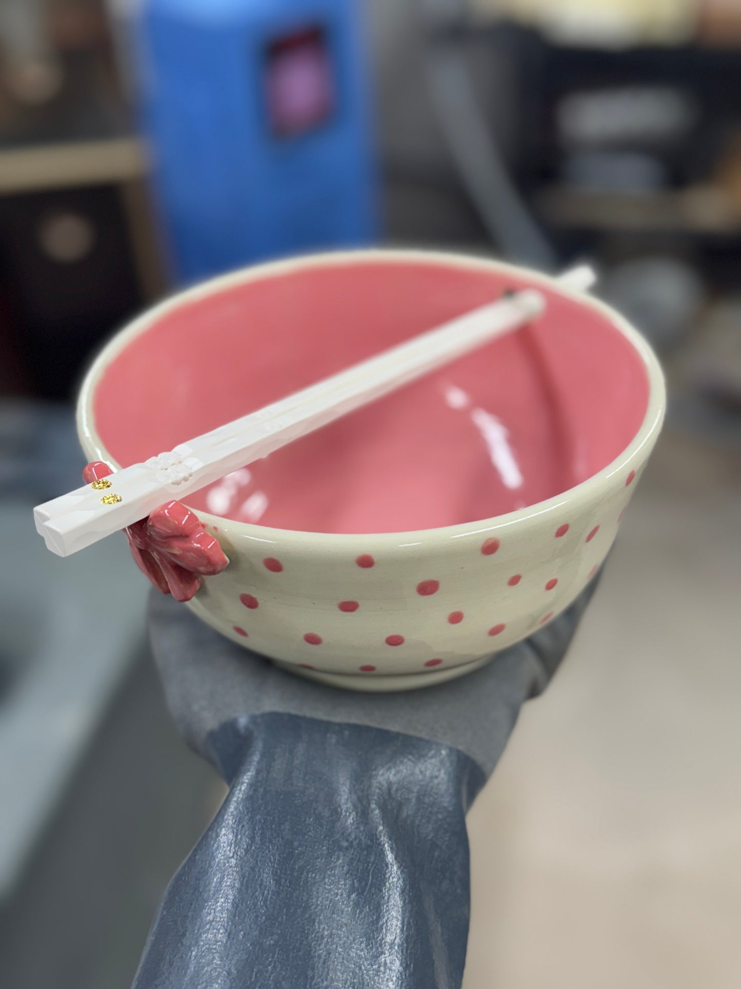 Polka dot/Bow ramen soup bowl
