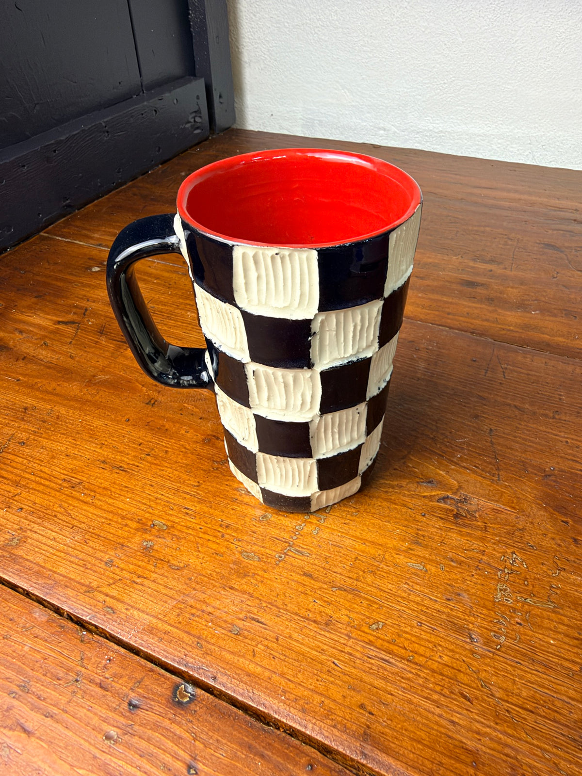 Checkered Carved Mug - Red - 13 oz