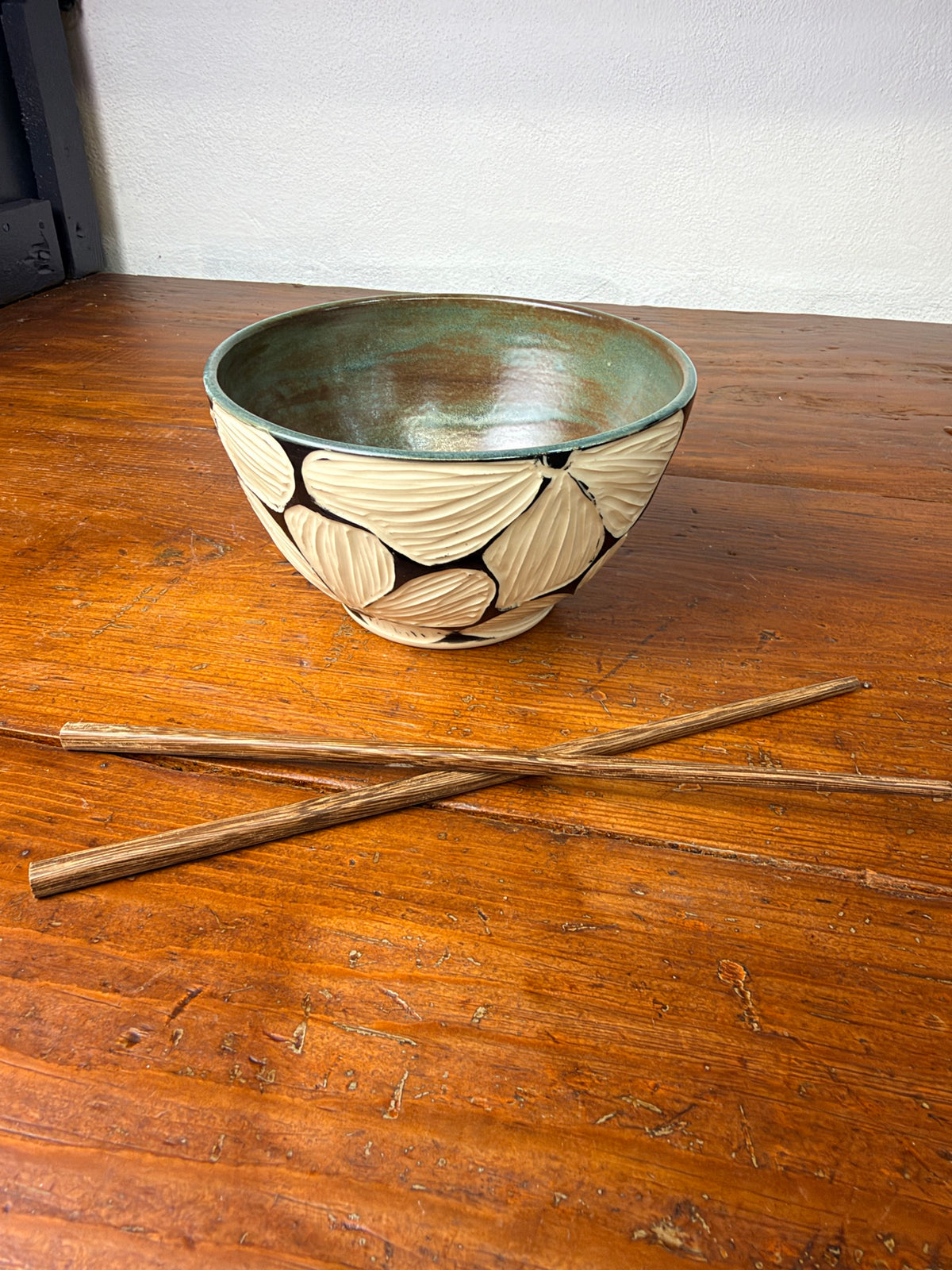 Floral Hand Carved Ramen Bowl - Matcha Gloss