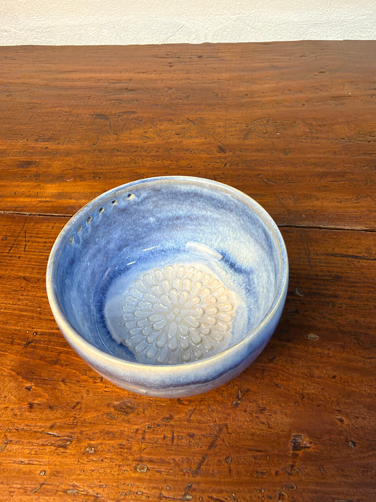 Garlic Grater / Herb Stripper Bowl – Blue & Cream A