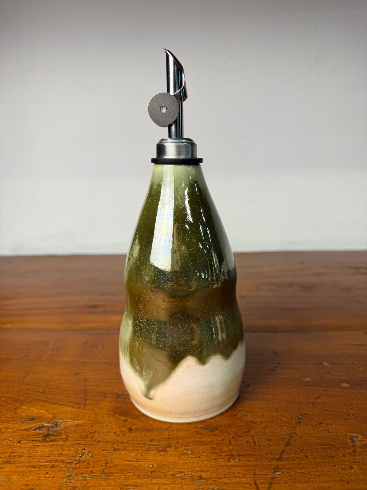 Oil Jar – Green & Cream A